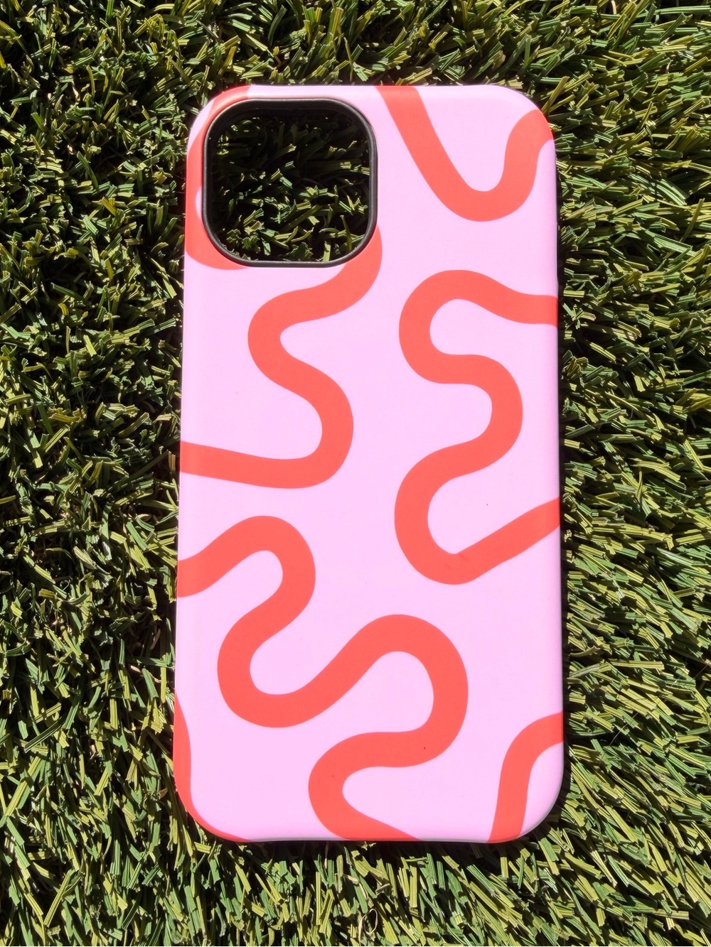Flewfun IPhone 15 Case Curved Stripes Phone Case